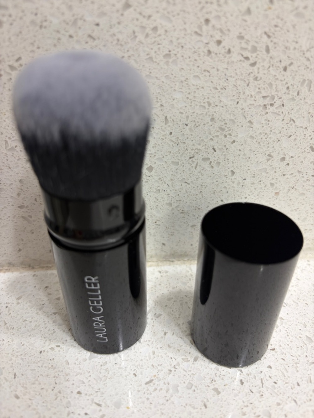 Laura Geller Black Retractable Powder Brush Stick